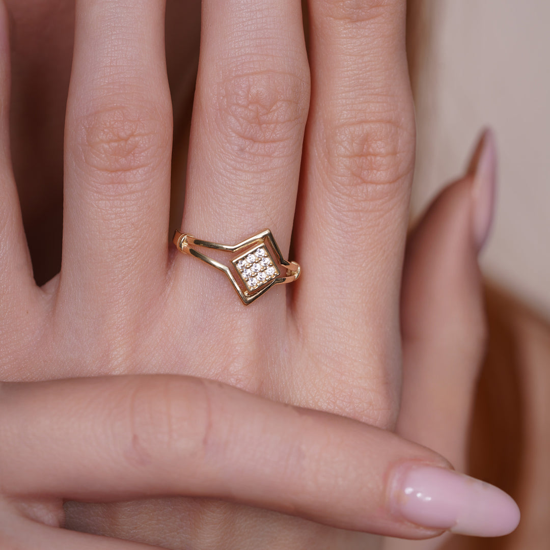 14K Yellow Gold Diamond Shape Frame Ring With Cubic Zirconia Stones