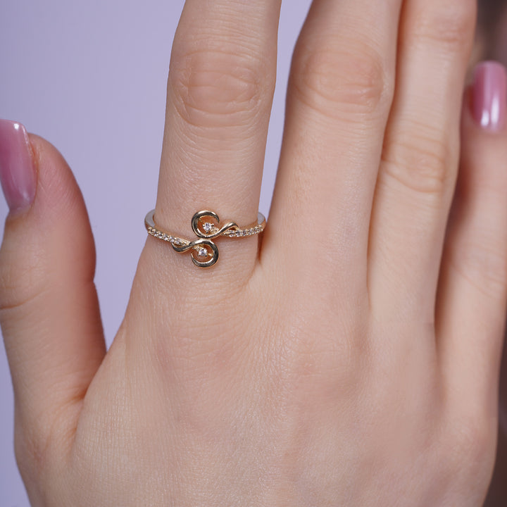10K/14K Yellow Gold Swirl Ring with Center Cubic Zirconia Stones